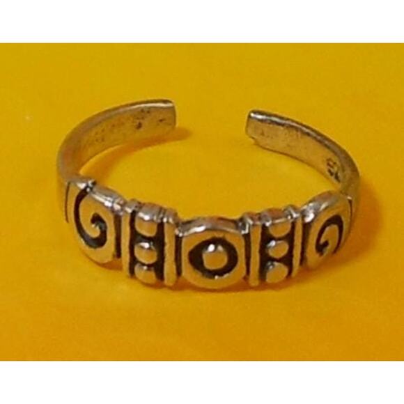 Vintage Sterling Silver Celtic Tribal Swirl Toe Ring Handcrafted foot Jewelry NO - Picture 1 of 10